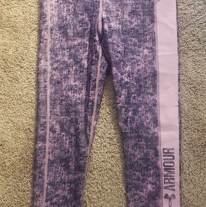 Under Armor  cropped leggings